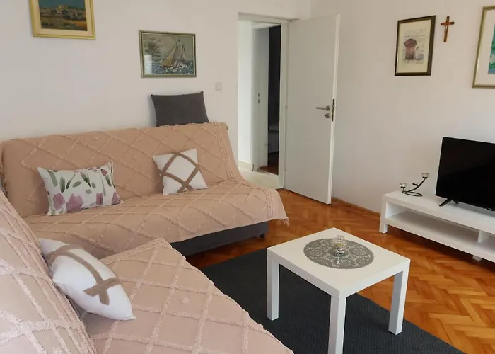 Apartment Lucia - Zad116 By Interhome