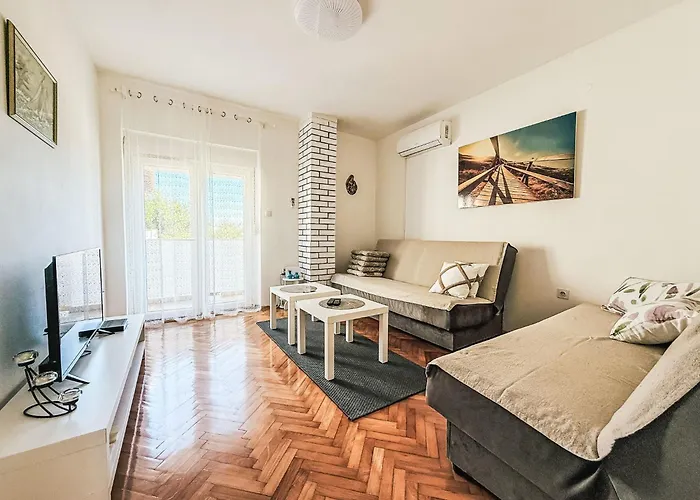 Apartment Lucia - Zad116 By Interhome